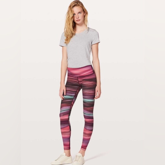 [Lululemon] Wunder Under Hi-Rise Tight Central Saint Martins Nulux 28" Sz: 6 - Picture 7 of 9